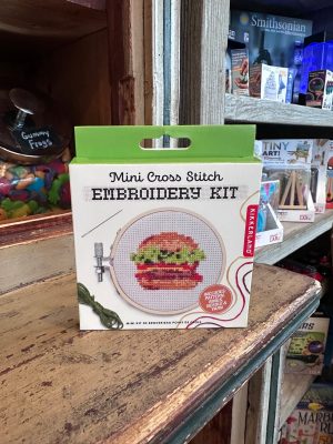 Mini Hamburger Embroidery Kit